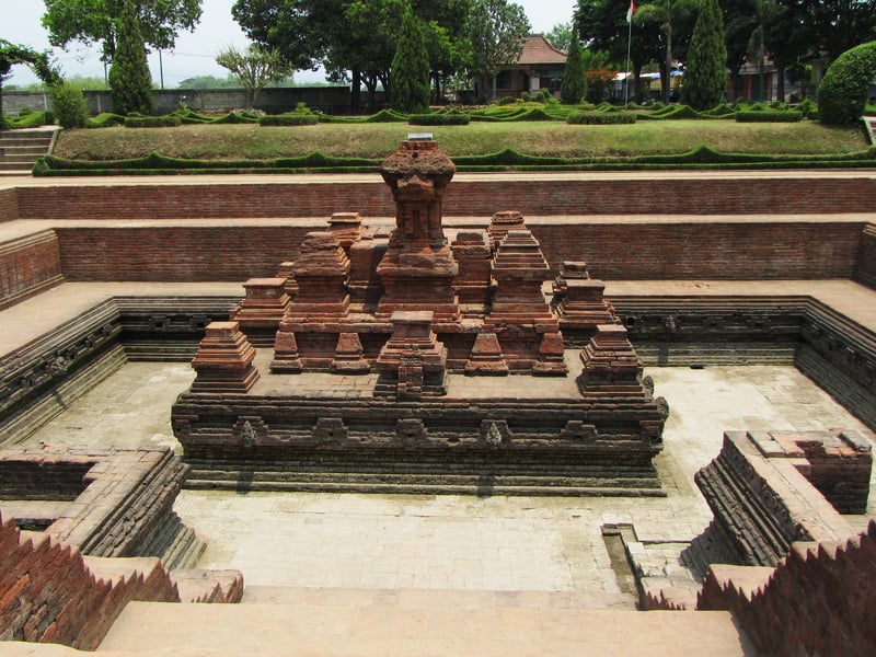 East Java Ecological Experience