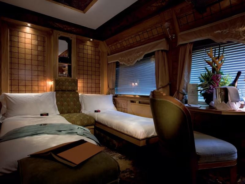 Luxury Singapore & Wild Malaysia E&O Train