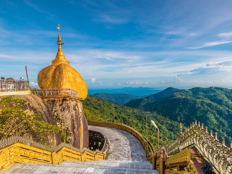 Myanmar Through The Lens: Iconic Photography Tour