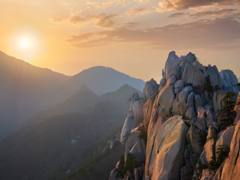 Sinheungsa: Where Mountains Meet Mindfulness