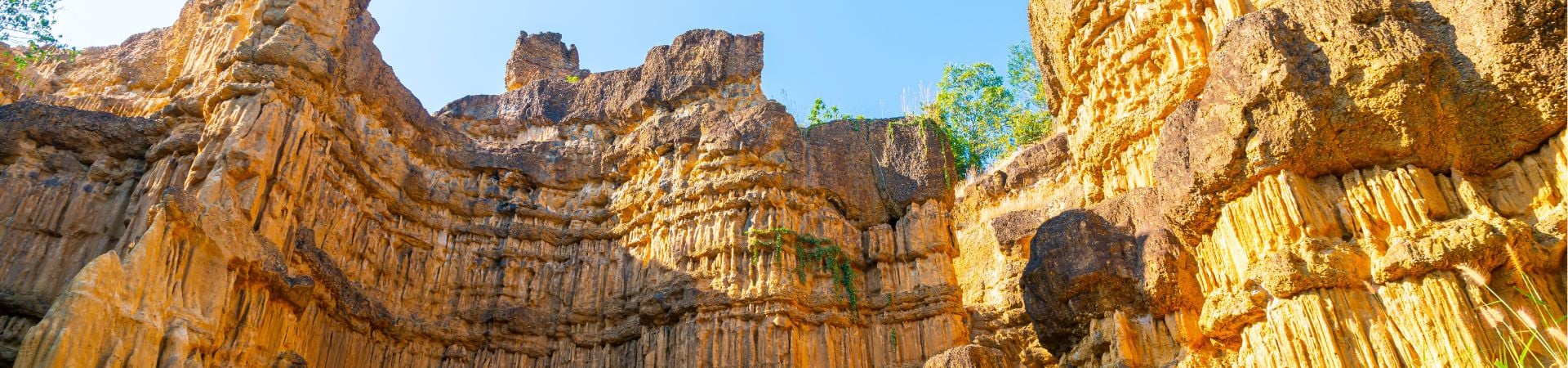 Image of Trek in the Land of the Karen