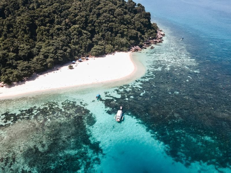 Sailing the Best of Tioman Island