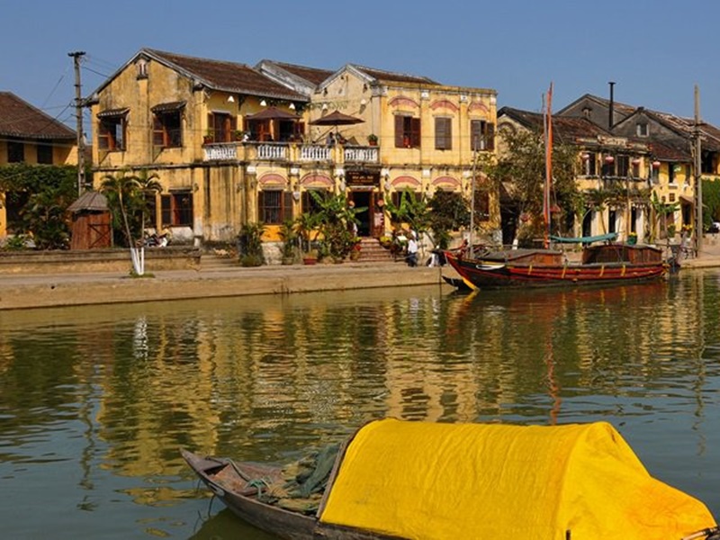 Essential Cambodia and Vietnam