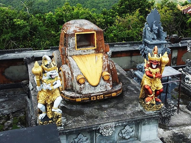 Nusa Penida Escape