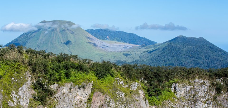 Trekking North Sulawesi Volcano & Tangkoko National Park