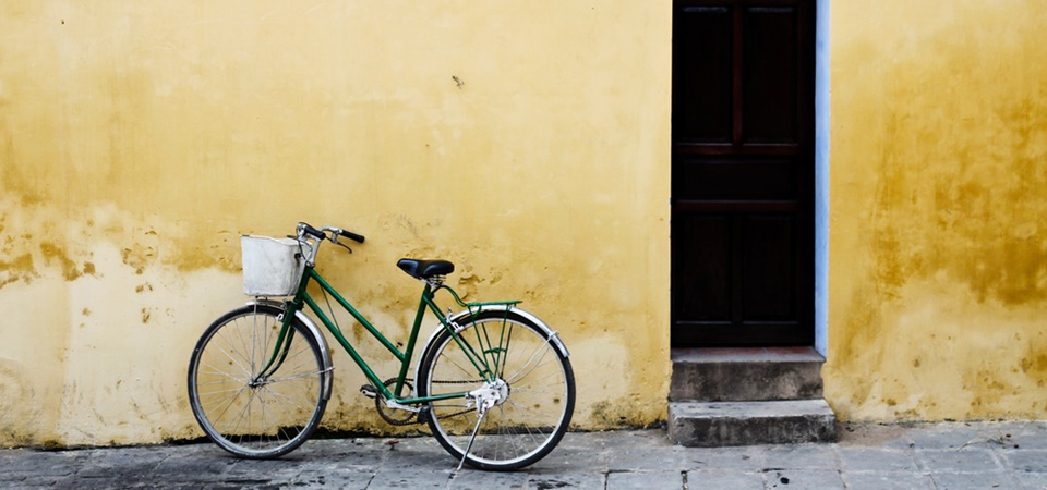 Family Cycling Hue and Hoi An