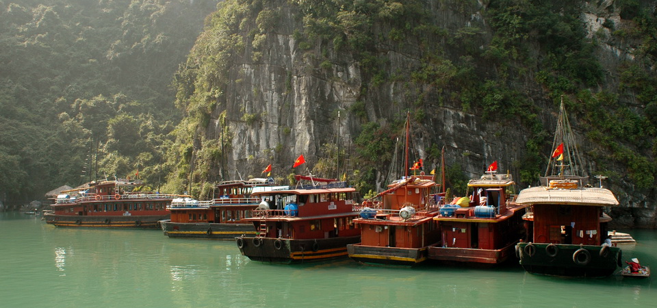 Overnight Boat Cruise on Halong/ Lan Ha Bay