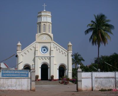 lao-catholic-church-savannakhet